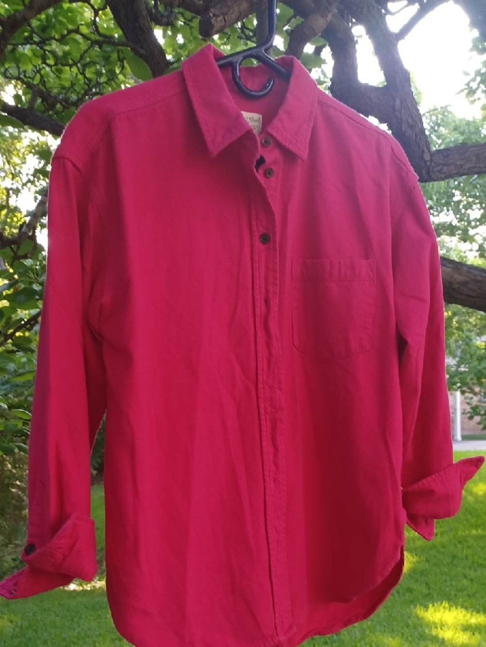 Universal Thread Women's Button-Up FLANNEL Shirt in Vibrant Pink SIZE S/M